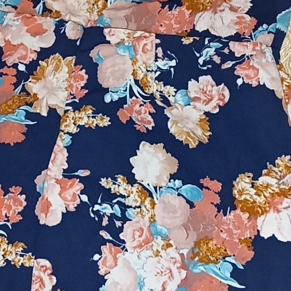 😍Floral Romper - Picture 3 of 3